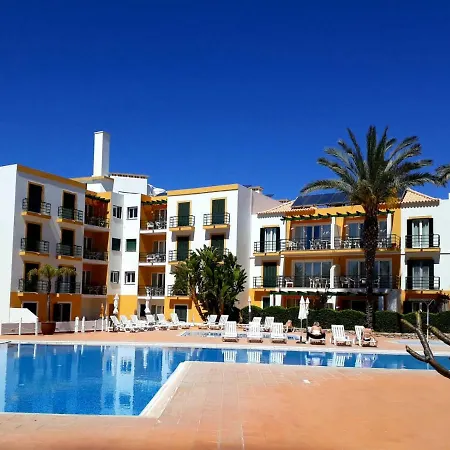 Appartamento Aparte Mit Sudterrasse Am Park Tavira